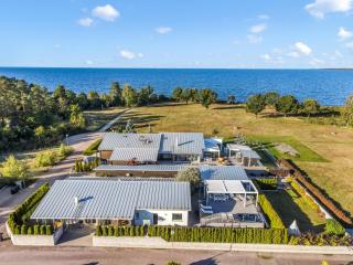 Modern villa med stor jacuzzi och tre badrum - 8
