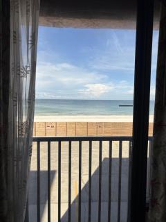 AMI Dream Inn - Gulf Front 1 Bedroom 1 Bath - 103 - 8