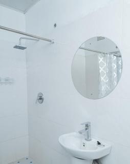 Wamz Apartments And Tours - B - 4