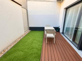 Charming Garden Hideaway with AC near City Center - 8