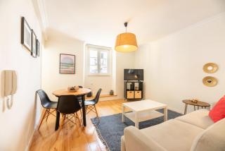 Historic alfama apt with modern style - 0