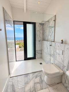 Turtle Creek Cove House Luxury Oceanfront Villa, Pringle Bay - 1
