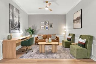 Designer Luxury 3BR Stunning Lake View Vista Cay - 3