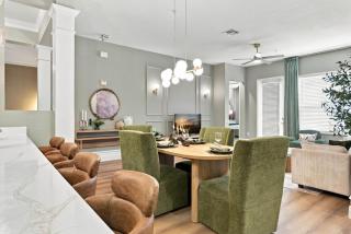 Designer Luxury 3BR Stunning Lake View Vista Cay - 2