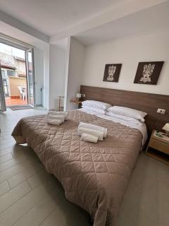 A un passo dalla piazza - 1