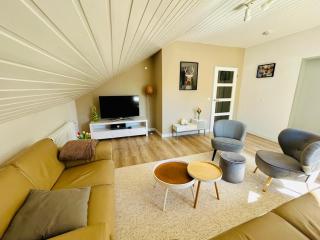 SonnenTraum Willingen - 95qm, 3 Schlafzimmer, 3 Bäder, Balkon & Bergblick - 3