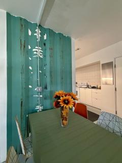 Fun, Fabulous Stay at a Container Home - 9