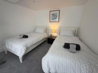 Two bedroom Apartment in Town Centre - 4