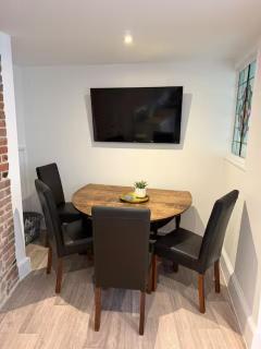 Two bedroom Apartment in Town Centre - 6