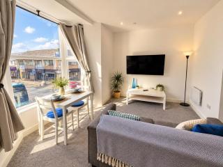 1BD Flat in Cathays Ideal for Contractors - 3