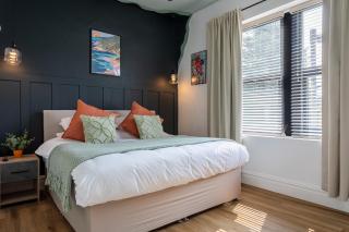 Perfect Booking 2 Bed Flat Near Cabot Circus - 9