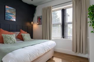 Perfect Booking 2 Bed Flat Near Cabot Circus - 4
