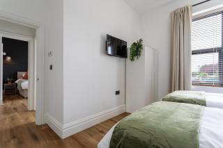 Perfect Booking 2 Bed Flat Near Cabot Circus - 1