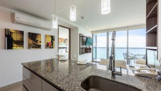 Exclusive Sea View “Morros City” 30th Fl - 9