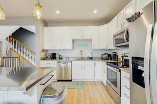 Creekside --- 26 Dockside Dr - 1