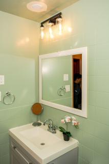 Charming 2BR Home near U of M & Stadium with Free Parking - 3