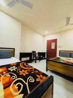 Arya Lodge - 8