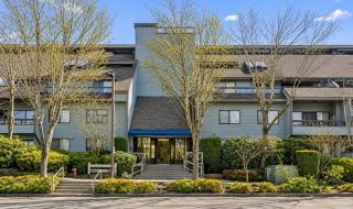Mercer Island Town Suites - 3