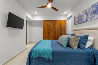 Cozy 1BR Bucerías stay with pool, gym, WiFi & kitchenette - 2