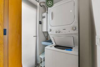New Listing 2BR condo near the ocean with pool, gym, WiFi, and parking - 9