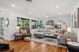 East Austin Home with Private Pool Sleeps 6 - 1