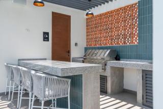 2BR condo in La Cruz with pool, balcony, AC, WiFi & kitchen - 8