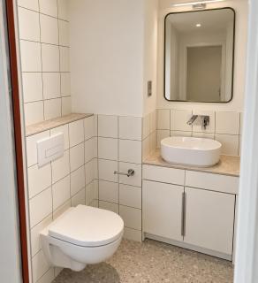 Docklands Latroupe - 1