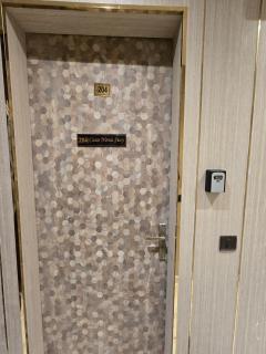 Studio apartment Near Artemis,Medanta - 5