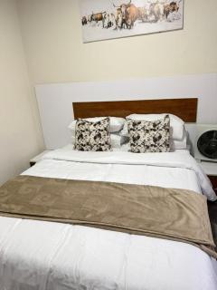 Sunset Luxury Apartments - 6