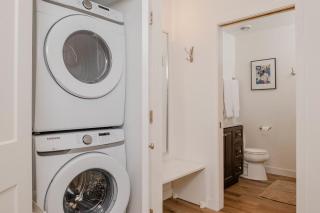 Luxury 1 Bedroom Downtown Neenah Flat - 5