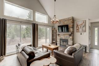 3BR Nature Retreat Cottage, Spa, Lac Superieur - 9
