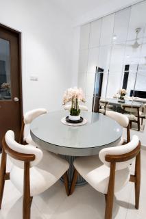 Family-Friendly Apartment Santorini Negombo - 4