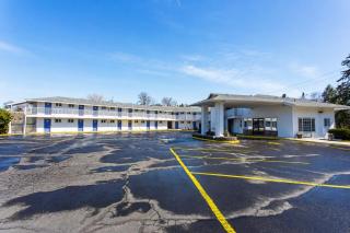 Pendleton Inn & Suites - 4
