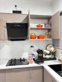 RT Mirage Apartments - 5