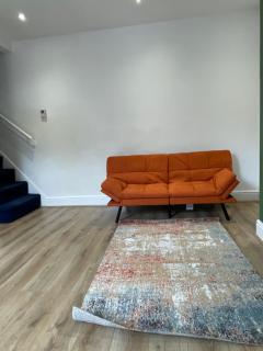 Spacious 3 Bedroom Home Near Leeds City Centre - 5