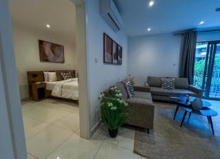 Airport City 2BR at Loxwood - 6