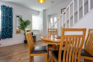 Toast Stays - Kepier View - 1
