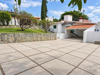 Mansion Maria - 5 Luxury Suites & Heated Pool - 4
