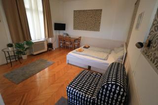 Astoria Apartment - 3