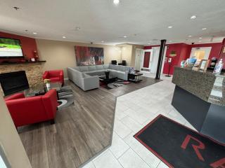 Ramada by Wyndham Sherwood Park - 9