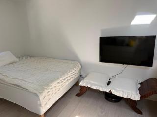Cozy house centrally located - 2