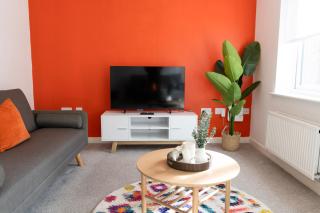 Spacious Luxurious Serviced Accommodation 10 - 0
