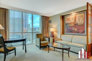 11th Floor Luxurious Suite - Strip & F1 Views - 1