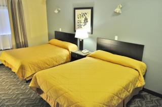 Lacombe Motor Inn - 6