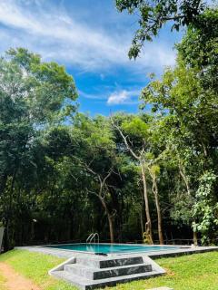 EMERALD HAVEN Safari Glamping - 8