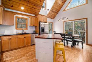 Pinecrest Cabin - 1