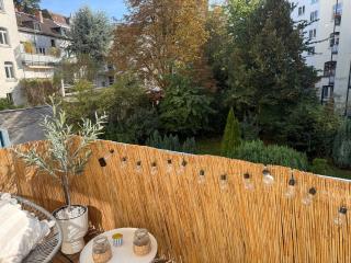 Ruhiges Apartment mit Balkon, charmantes Viertel zentral gelegen - 5