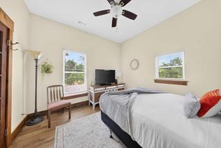 Monte Ne Lakehouse - Lake View - 7