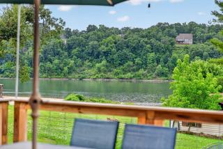 Monte Ne Lakehouse - Lake View - 1