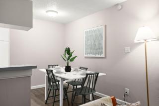 Modern 1BR Near UT and Downtown, Fast WiFi, Parking - 3